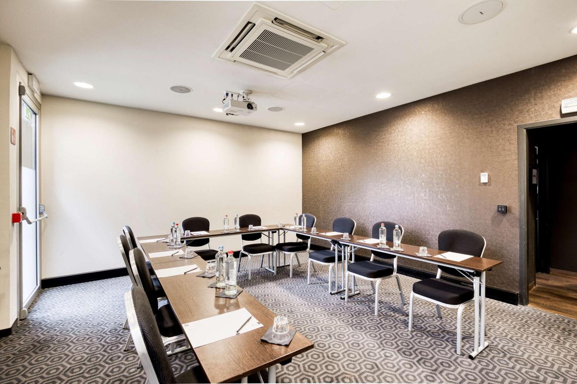Pentahotel Brussels Airport Diegem Esterno foto